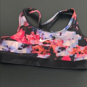 Nike kids size large sports bra